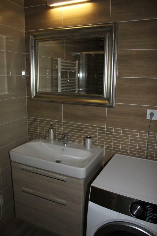 Rezidencia Amelia - Apartman Sofia บาร์เดโยว์สเค คูเปเล ภายนอก รูปภาพ