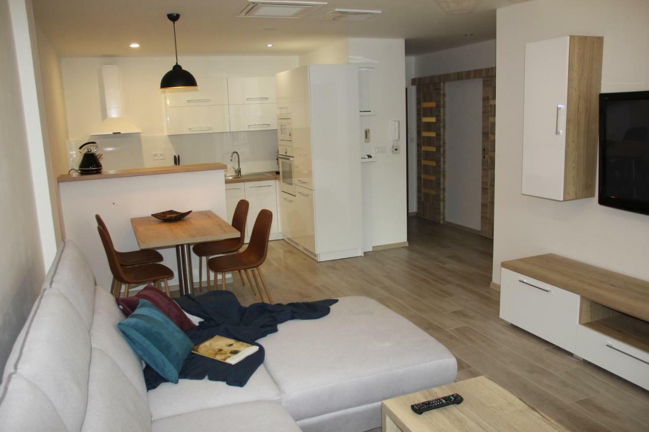 Rezidencia Amelia - Apartman Sofia บาร์เดโยว์สเค คูเปเล ภายนอก รูปภาพ